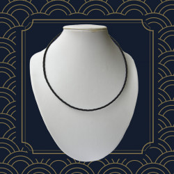 collier  type lakhovsky...
